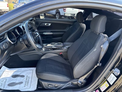 2022 Ford Mustang EcoBoost