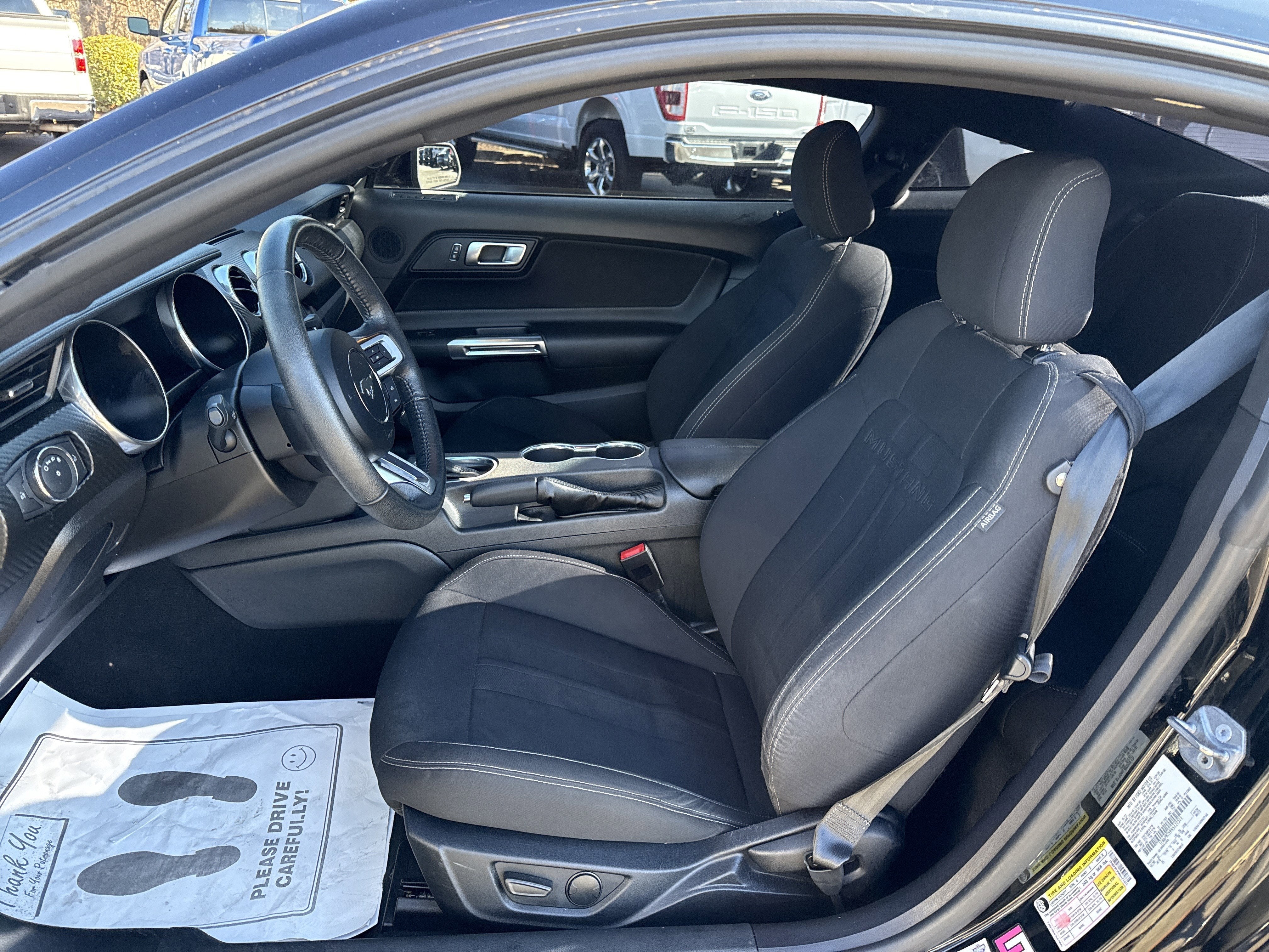 2022 Ford Mustang EcoBoost