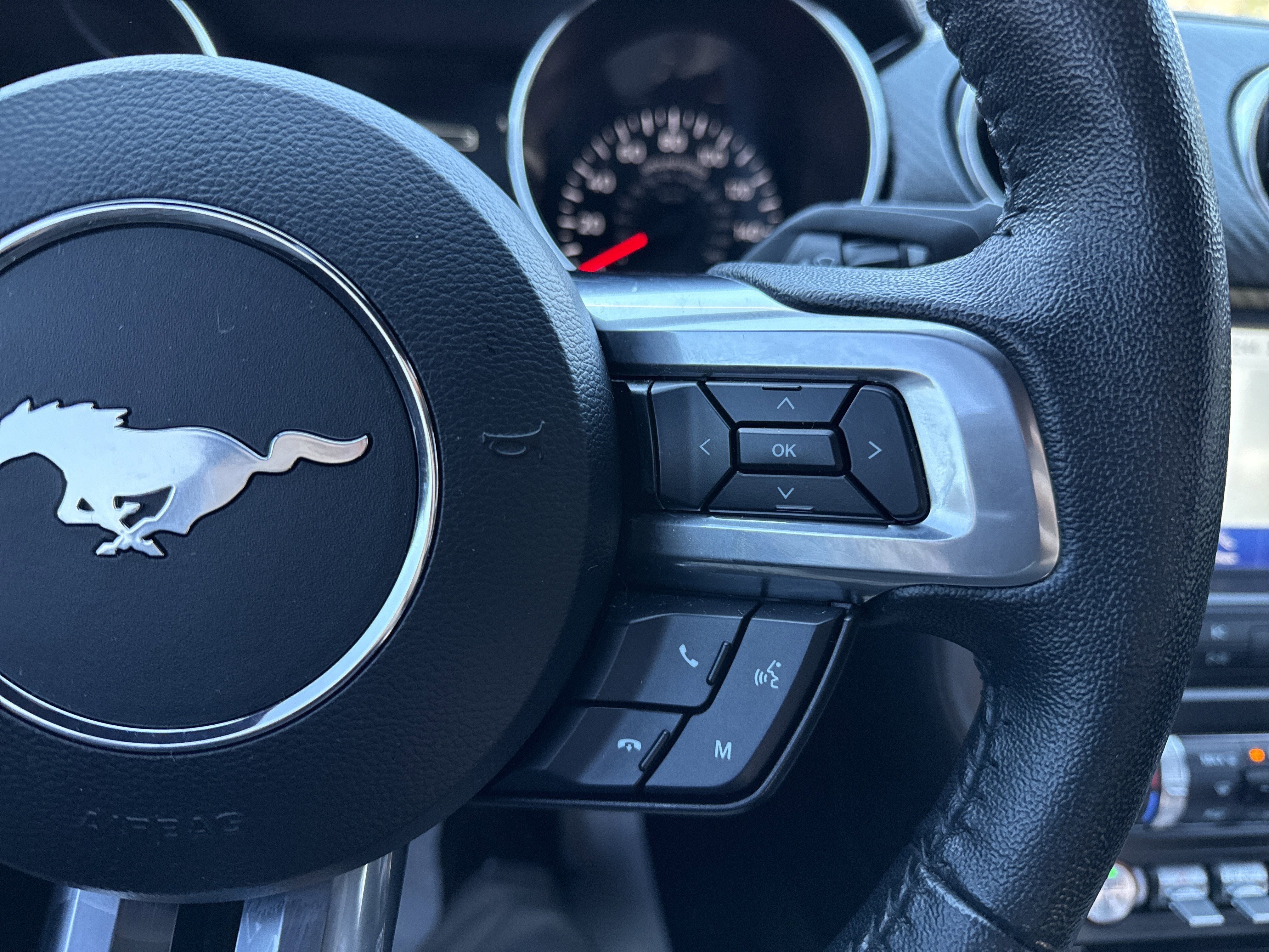 2022 Ford Mustang EcoBoost