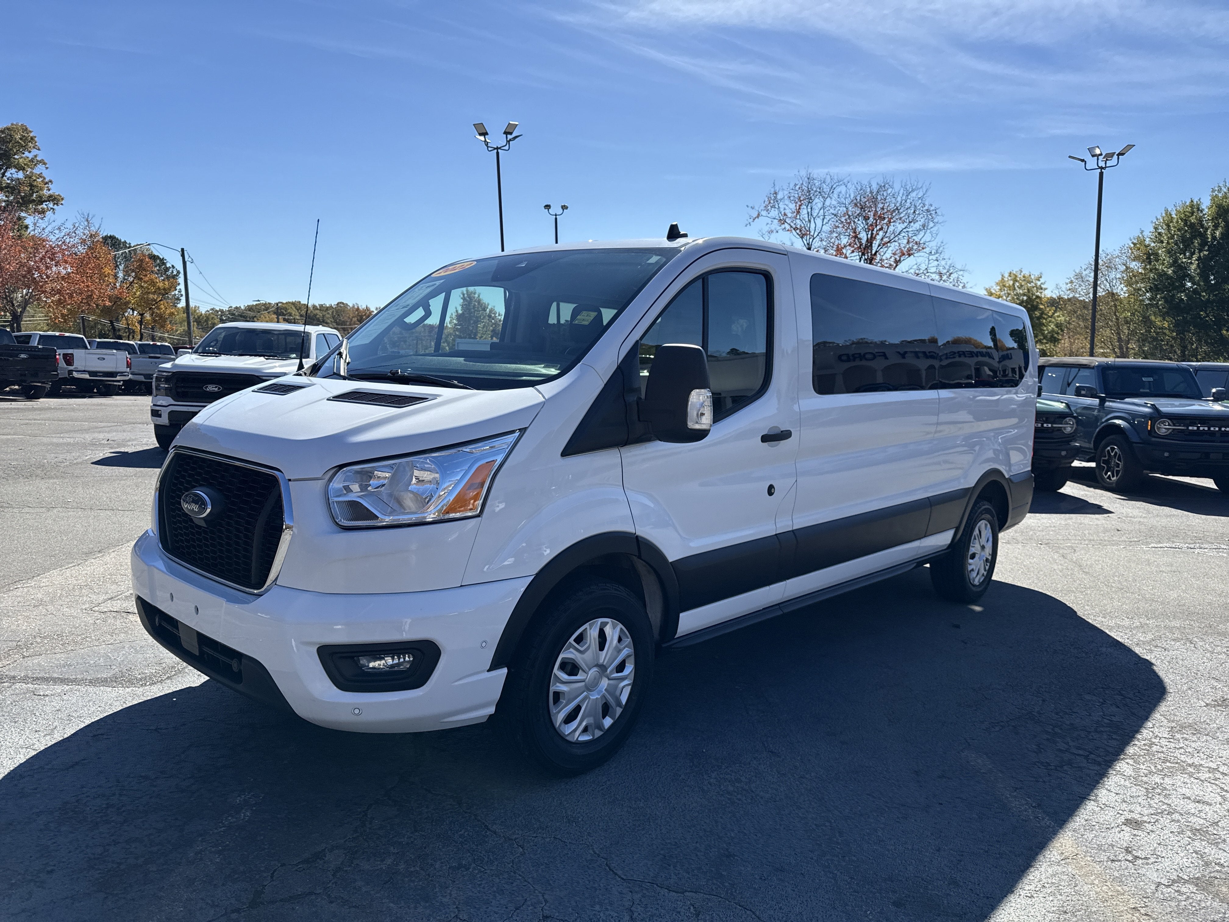 2022 Ford Transit Passenger Wagon XLT