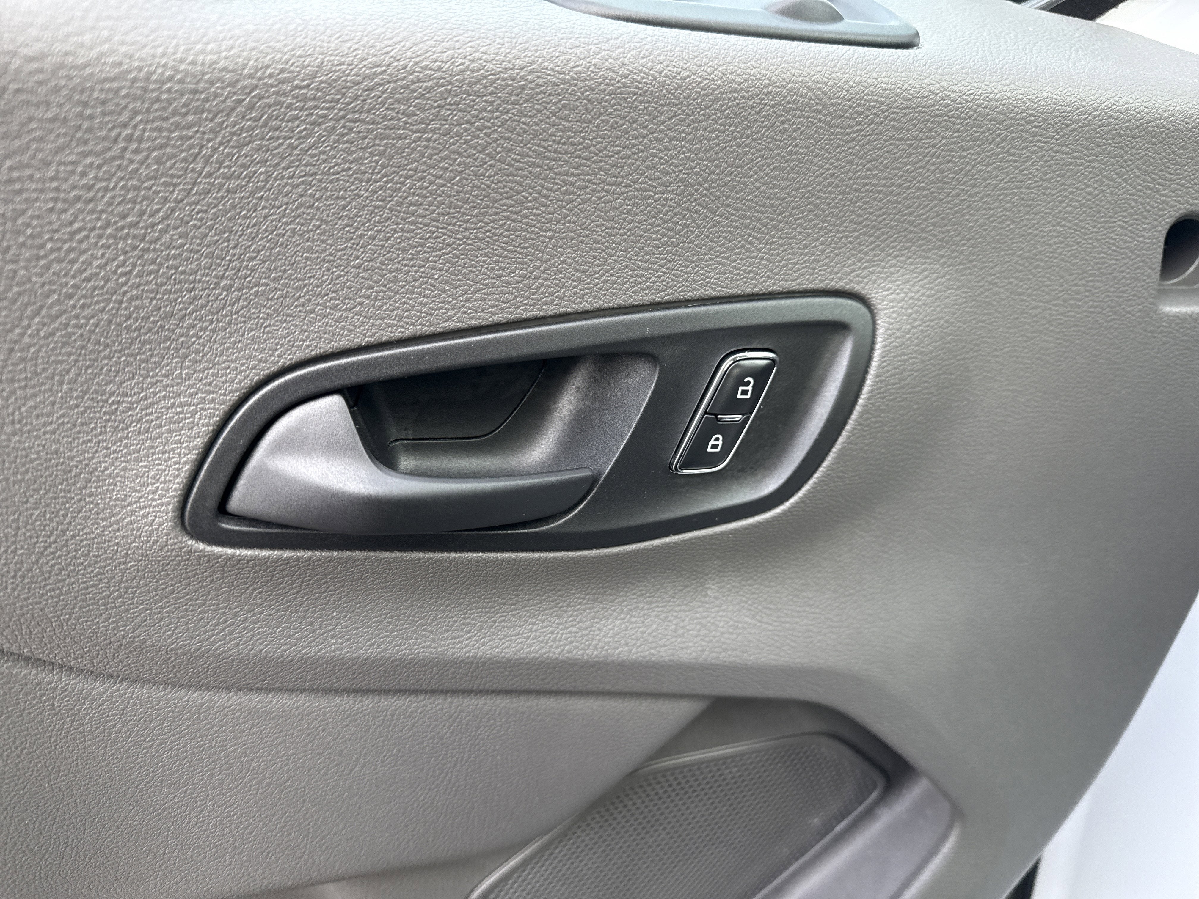 2025 Ford Transit Passenger Wagon XLT