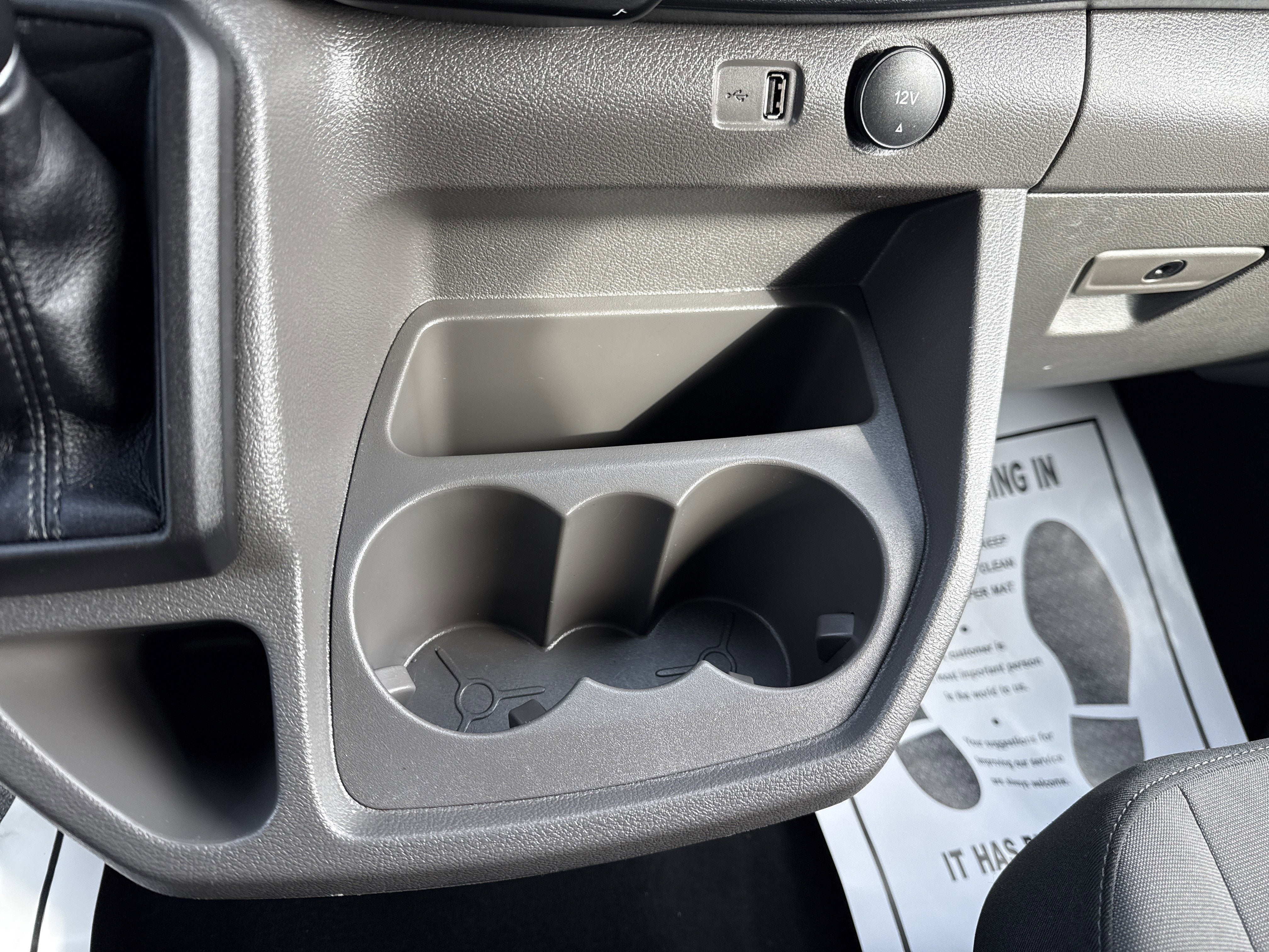 2025 Ford Transit Passenger Wagon XLT