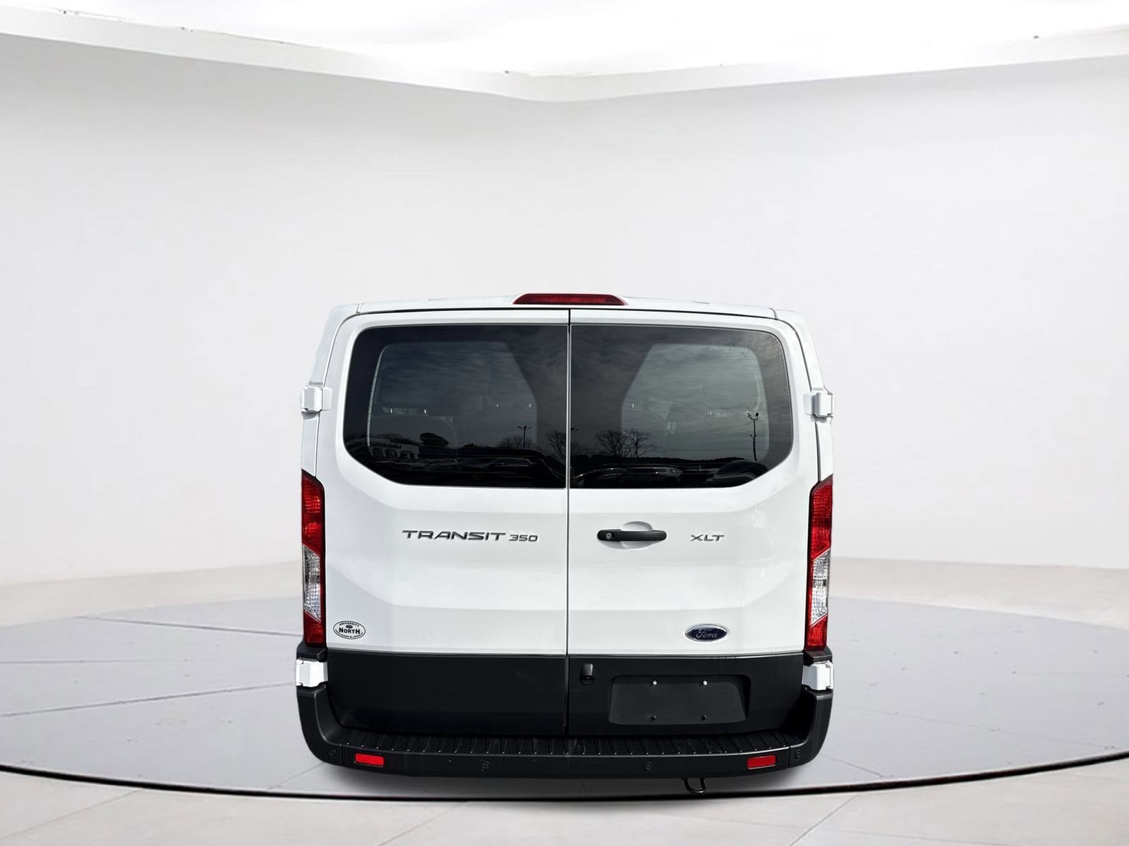 2025 Ford Transit Passenger Wagon XLT