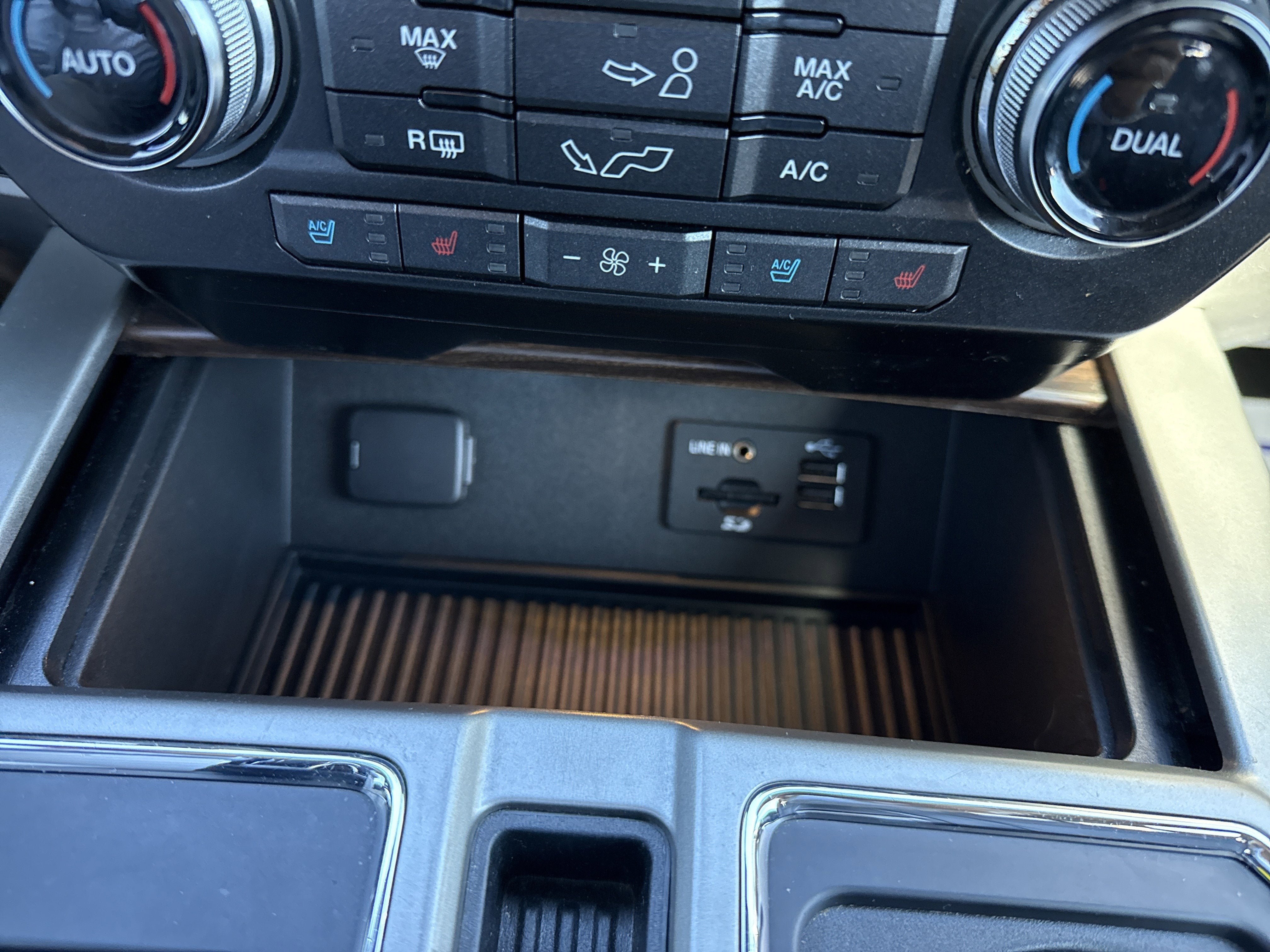 2015 Ford F-150 Lariat