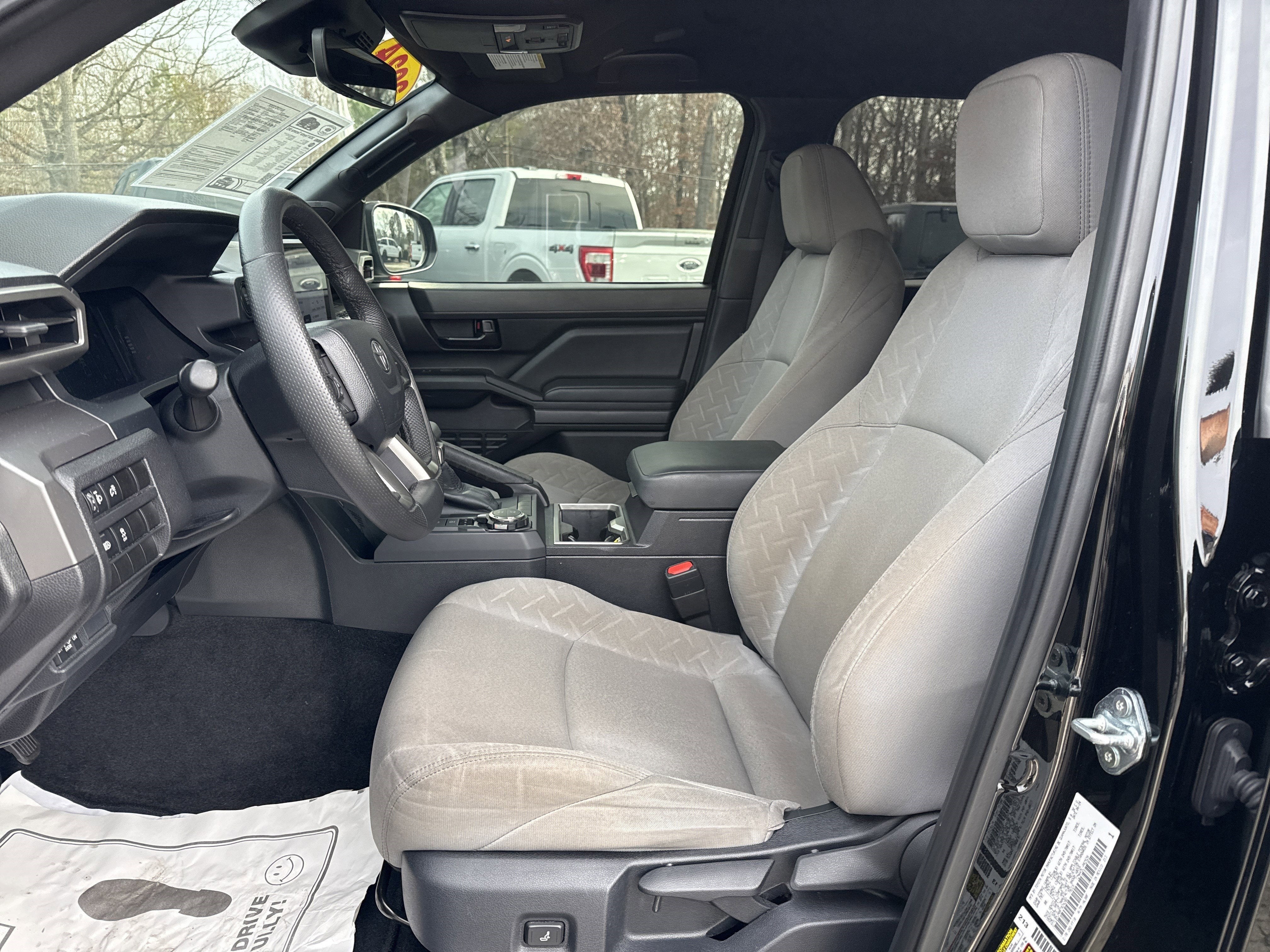 2024 Toyota Tacoma 4WD SR5