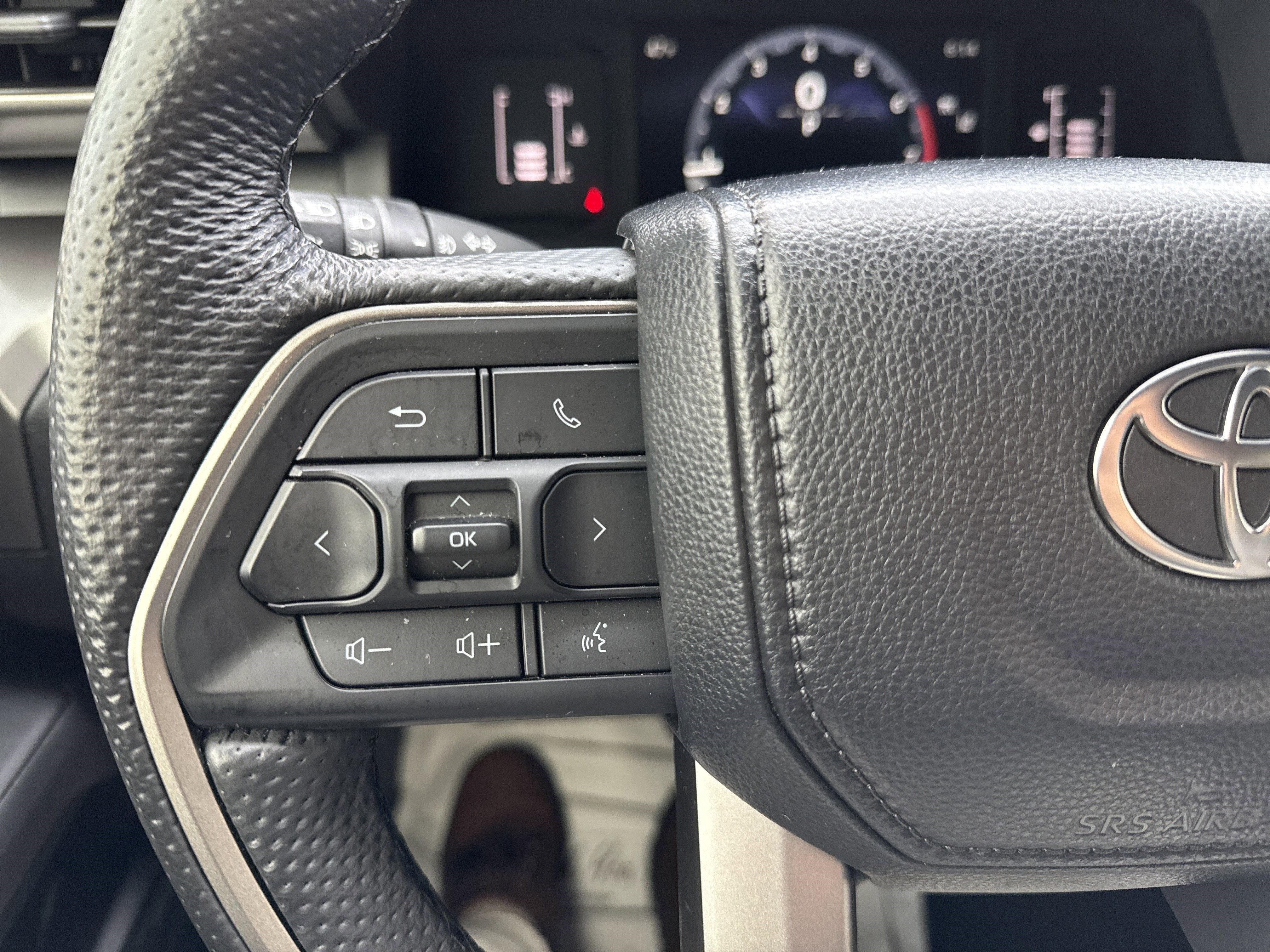 2024 Toyota Tacoma 4WD SR5