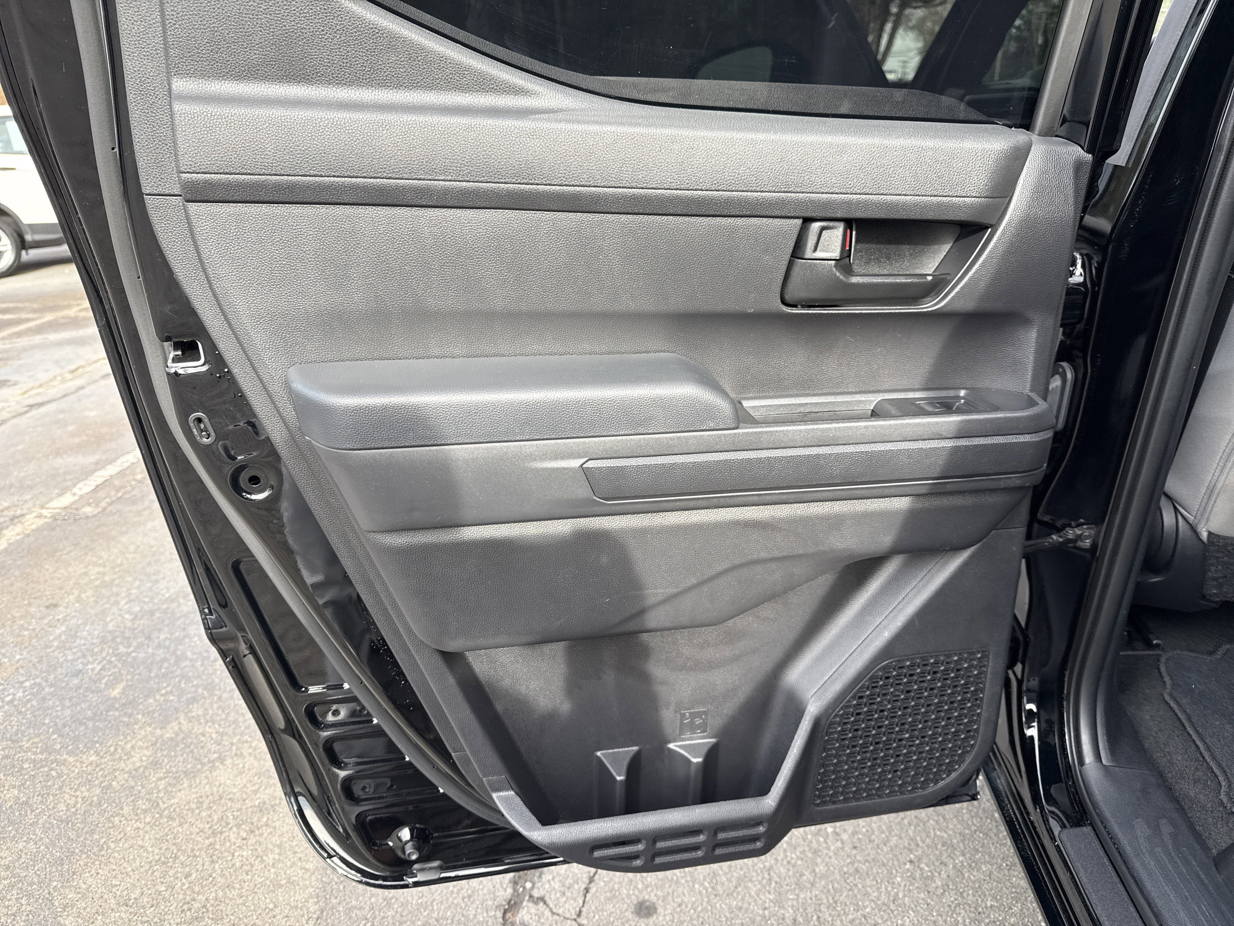 2024 Toyota Tacoma 4WD SR5