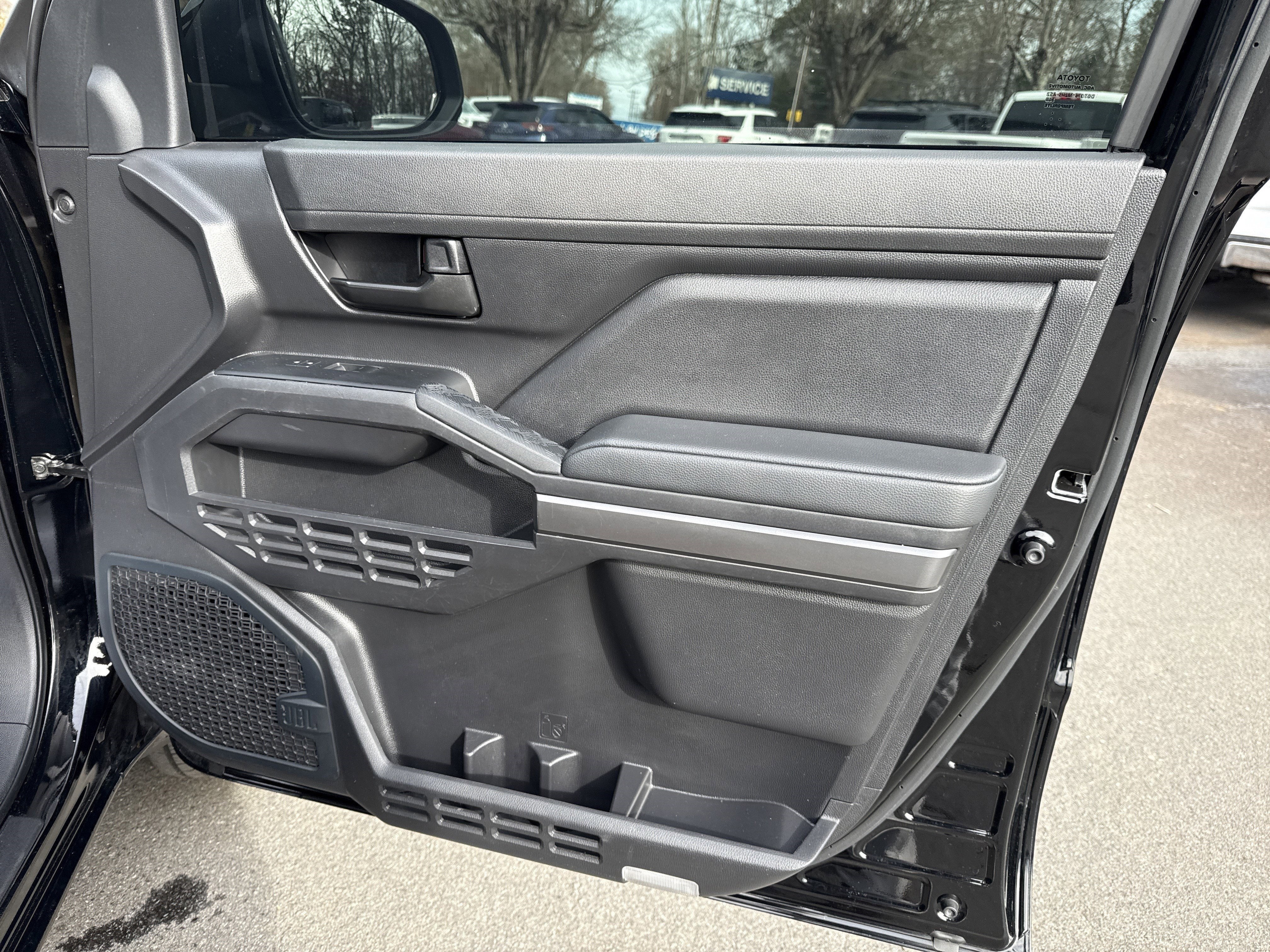 2024 Toyota Tacoma 4WD SR5