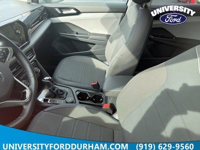 2024 Volkswagen Taos SE Black