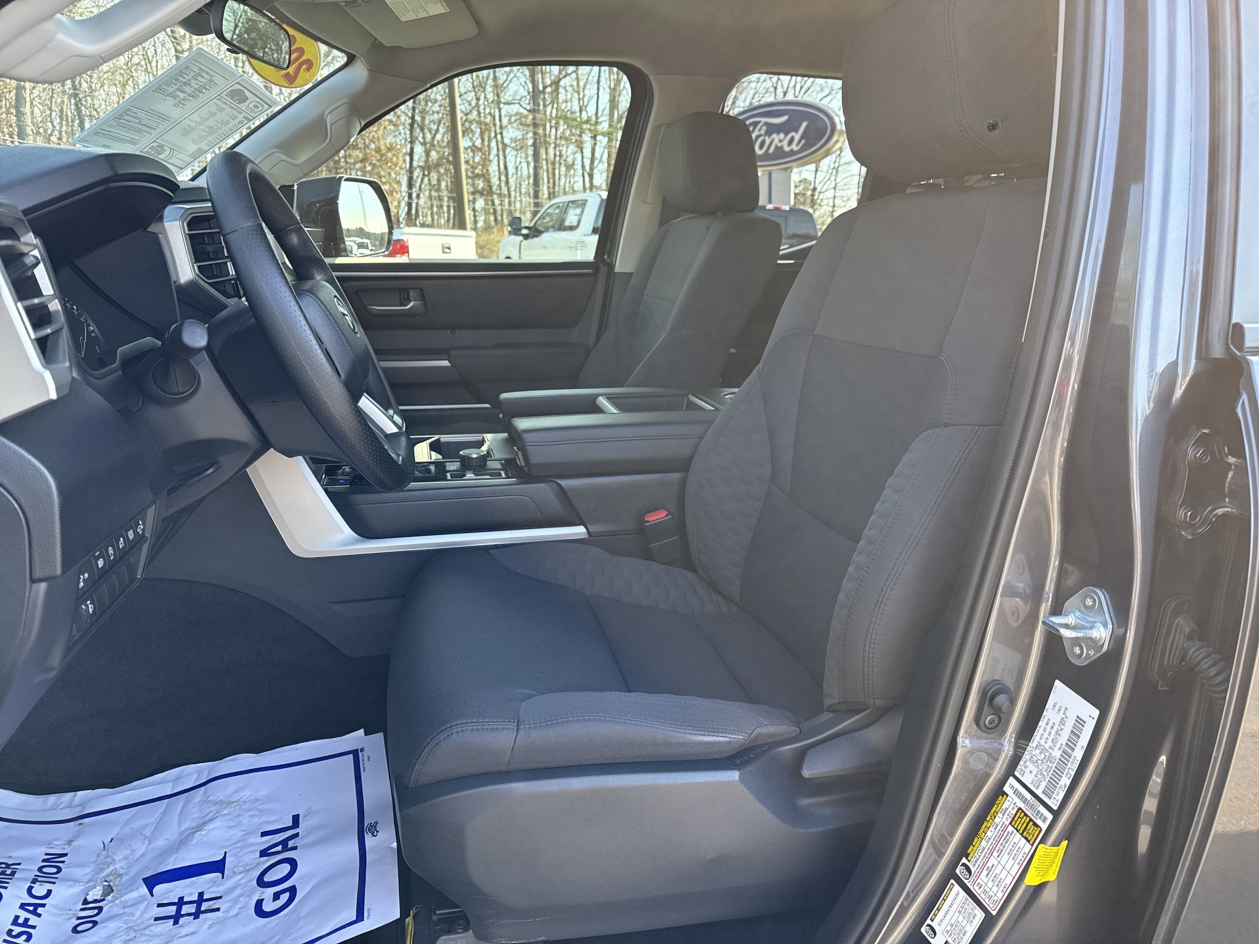 2024 Toyota Tundra 4WD SR5