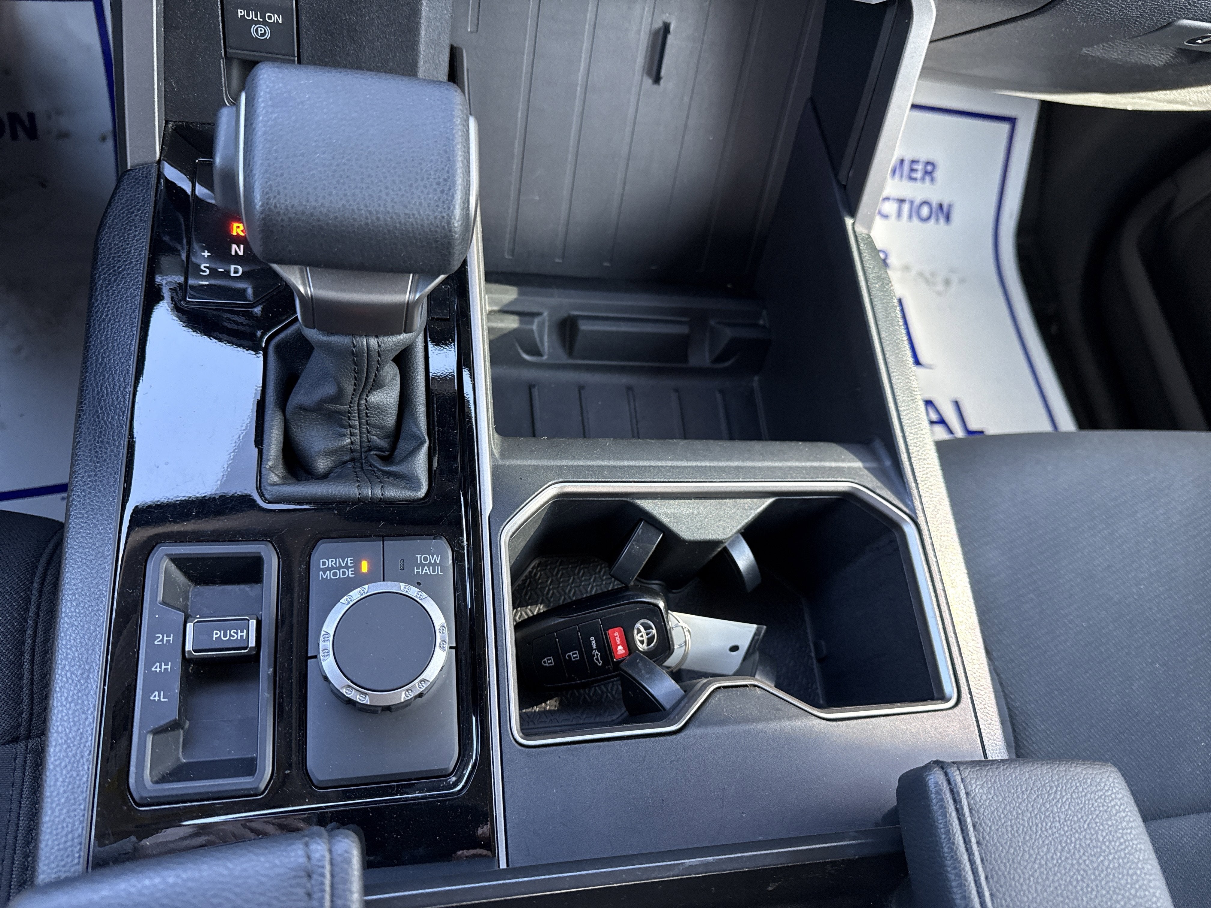 2024 Toyota Tundra 4WD SR5