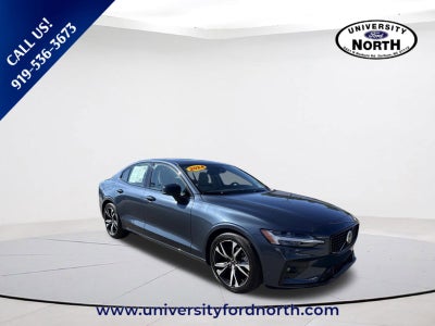 2024 Volvo S60 Core Dark Theme