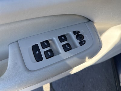 2024 Volvo S60 Core Dark Theme