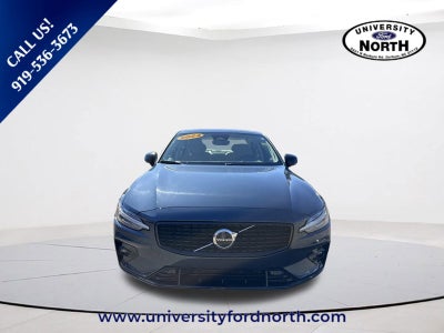 2024 Volvo S60 Core Dark Theme