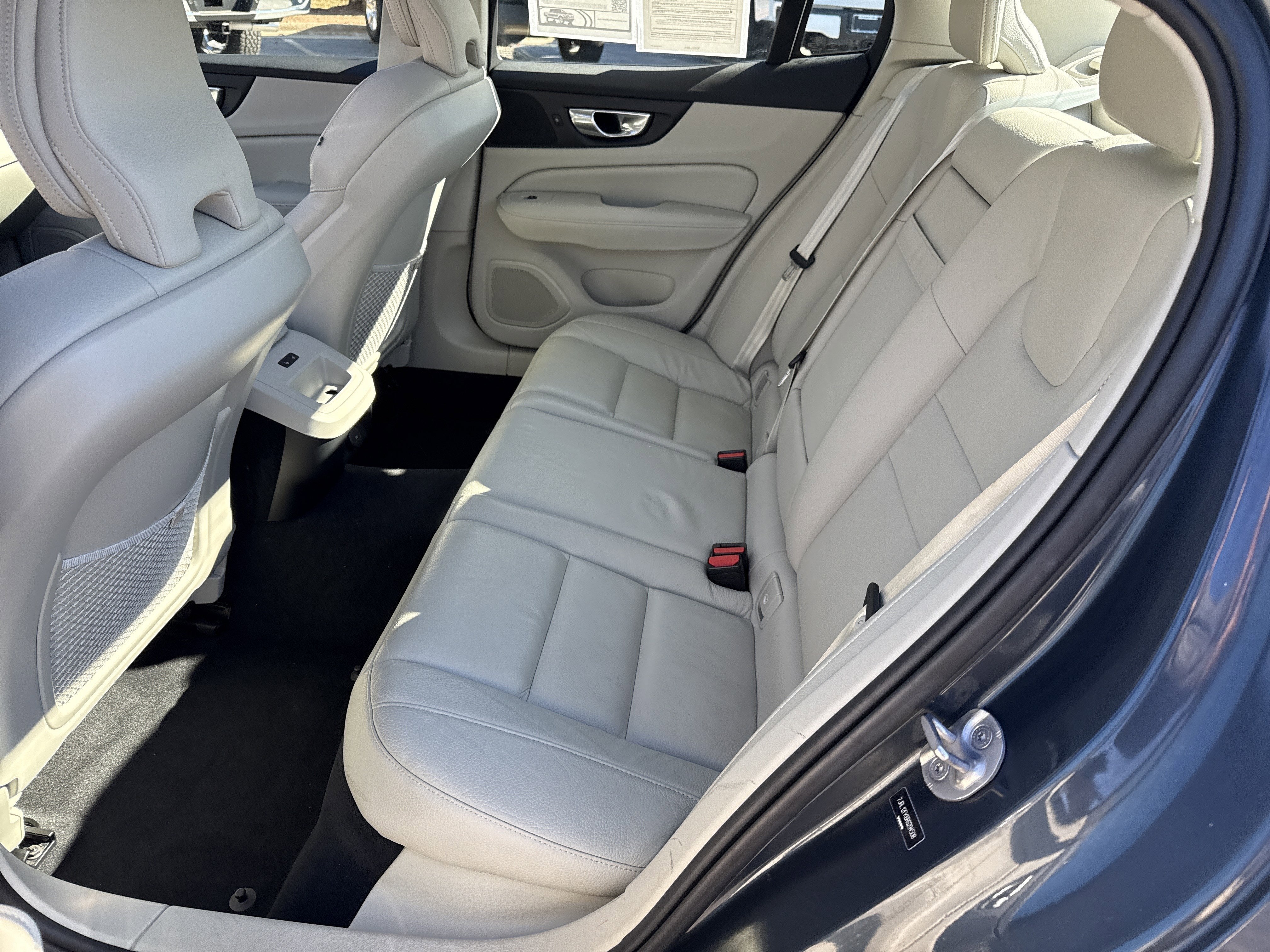 2024 Volvo S60 Core Dark Theme