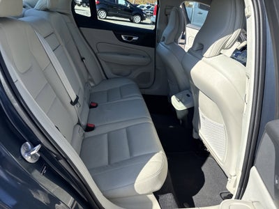 2024 Volvo S60 Core Dark Theme