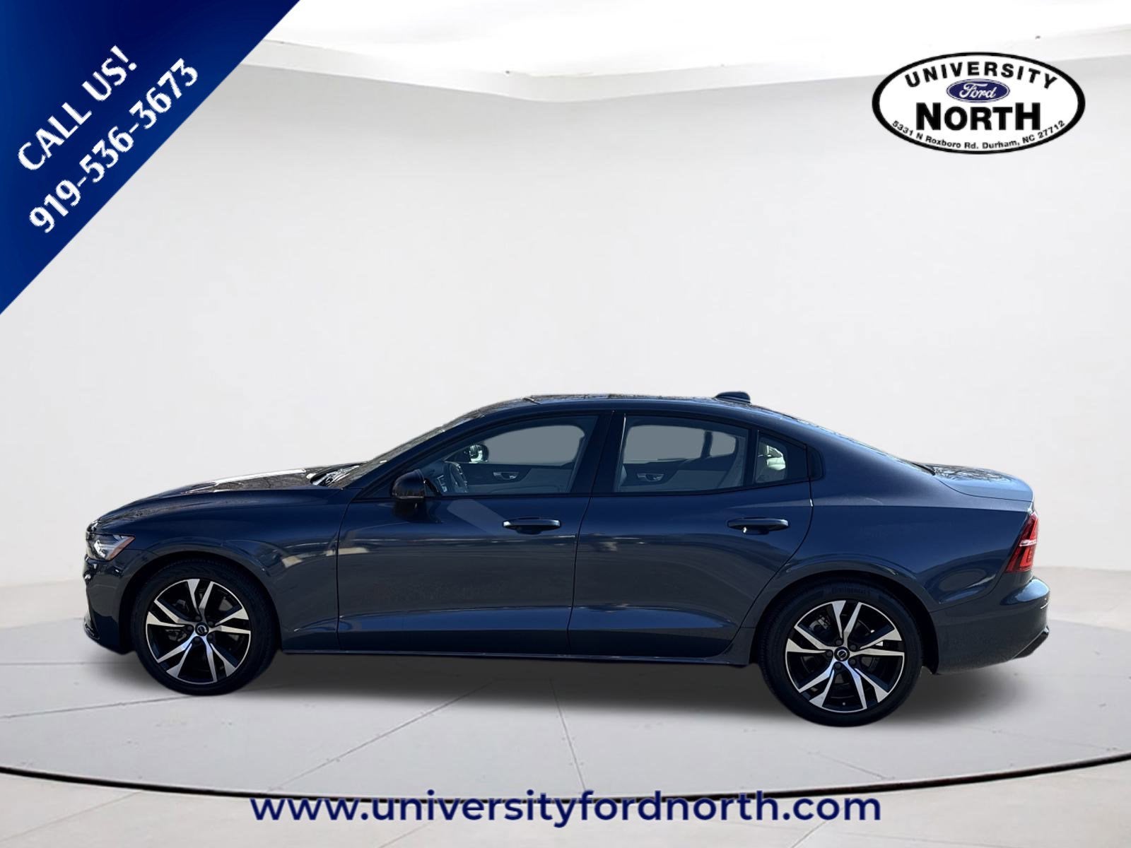 2024 Volvo S60 Core Dark Theme