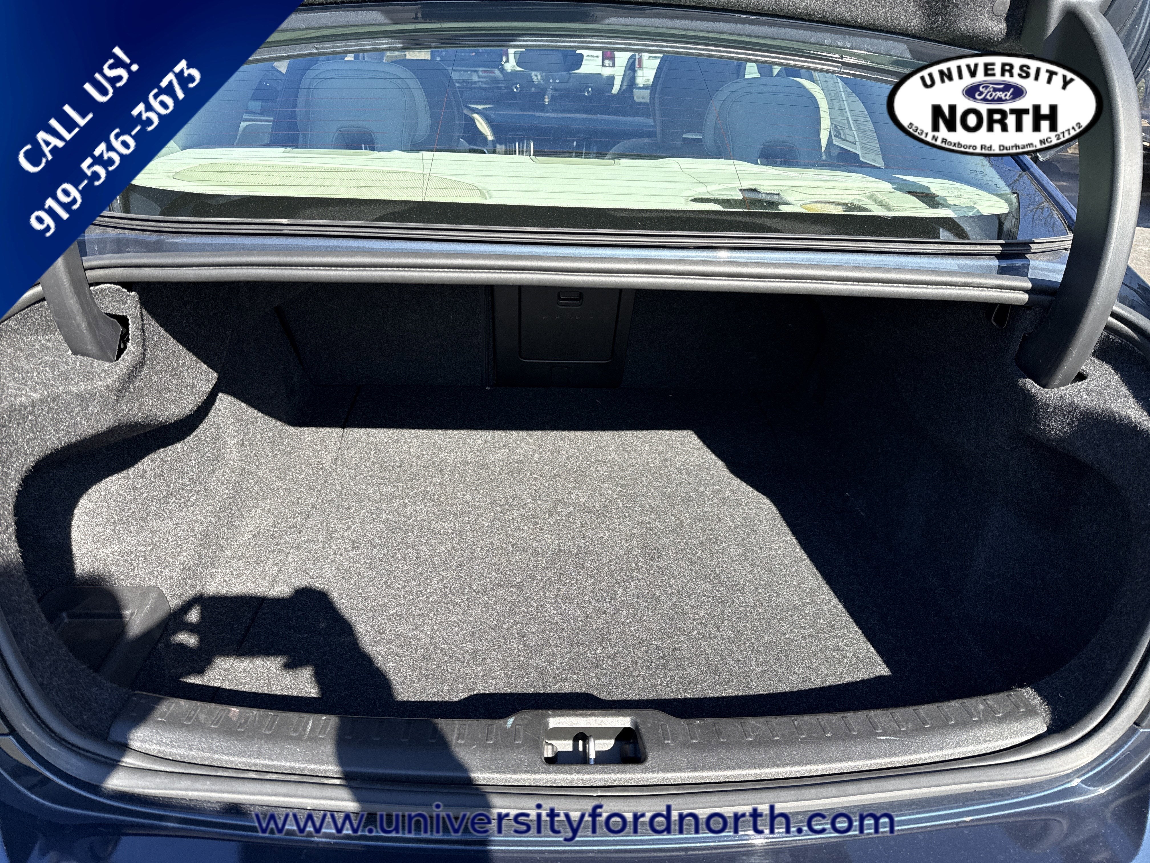 2024 Volvo S60 Core Dark Theme