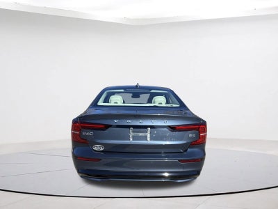 2024 Volvo S60 Core Dark Theme