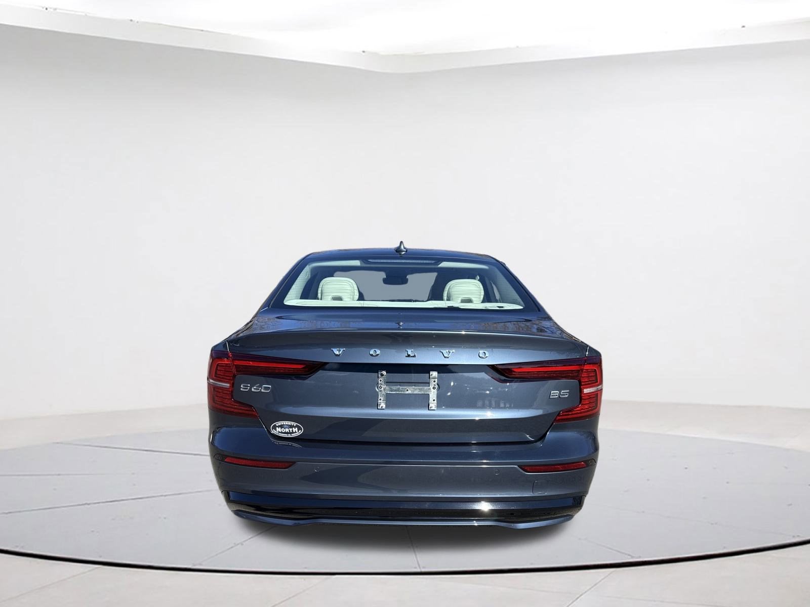 2024 Volvo S60 Core Dark Theme