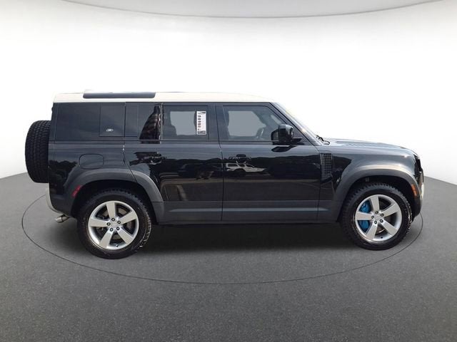 2024 Land Rover Defender SE