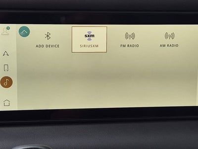 2024 Land Rover Defender SE
