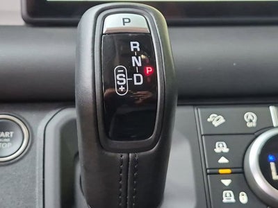 2024 Land Rover Defender SE