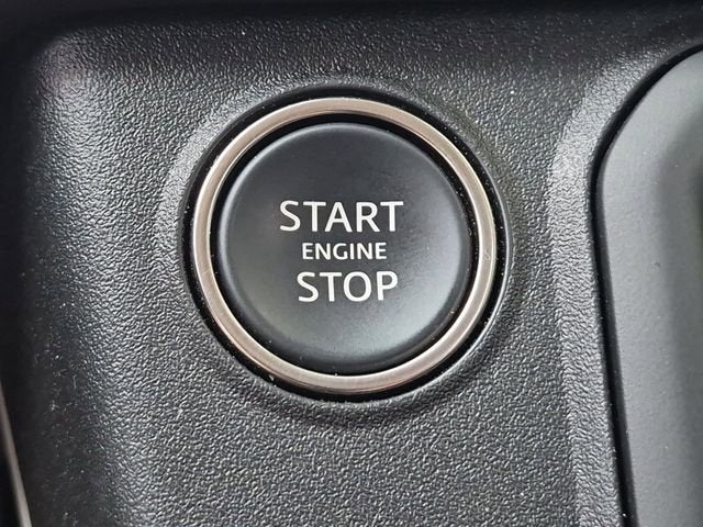 2024 Land Rover Defender SE