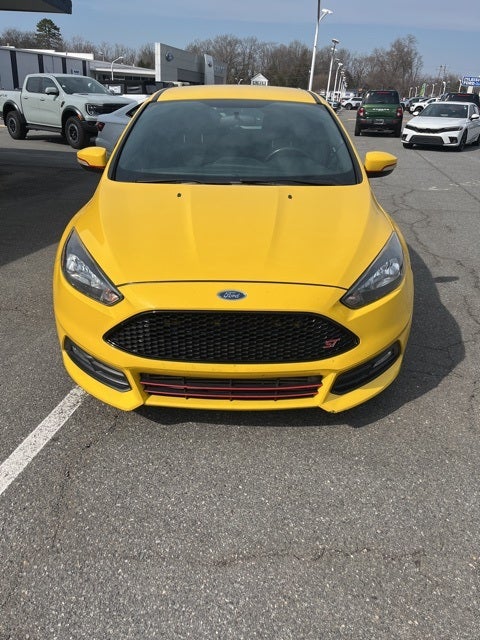 2018 Ford Focus ST