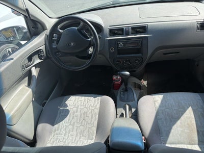 2005 Ford Focus ZX4