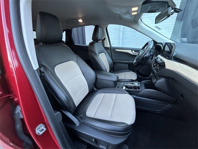 2022 Ford Escape Plug-In Hybrid Titanium