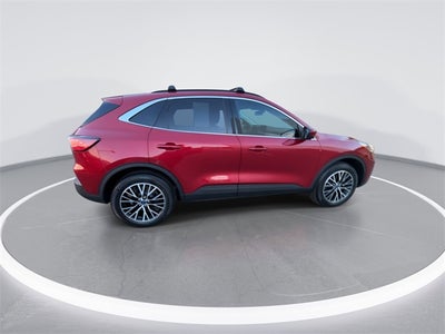2022 Ford Escape Plug-In Hybrid Titanium