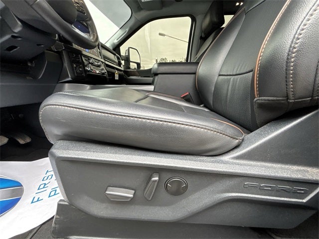 2025 Ford F-350SD Lariat DRW - Ultimate Package