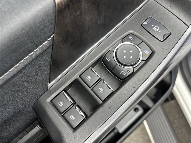 2025 Ford F-350SD Lariat DRW - Ultimate Package