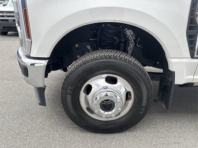 2025 Ford F-350SD Lariat DRW - Ultimate Package