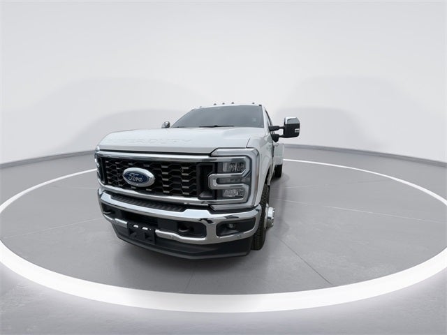 2025 Ford F-350SD Lariat DRW - Ultimate Package