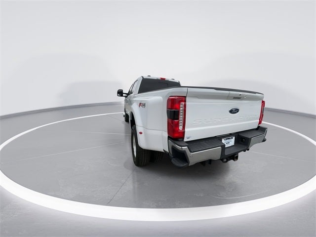 2025 Ford F-350SD Lariat DRW - Ultimate Package
