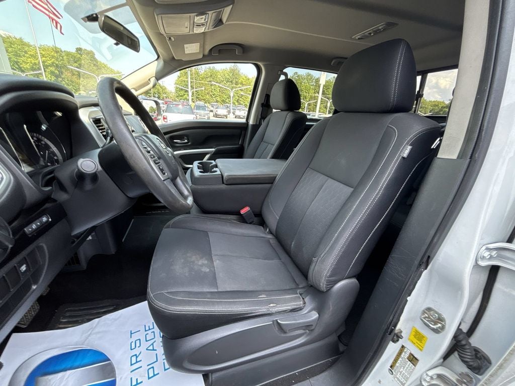 2018 Nissan Titan SV