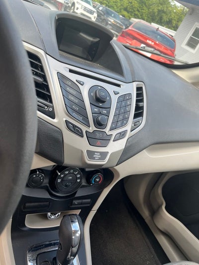 2011 Ford Fiesta SE