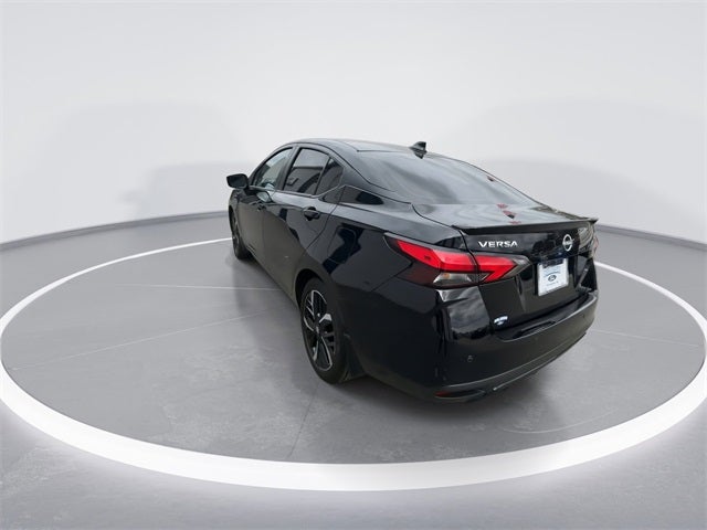 2025 Nissan Versa 1.6 SR