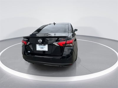 2025 Nissan Versa 1.6 SR