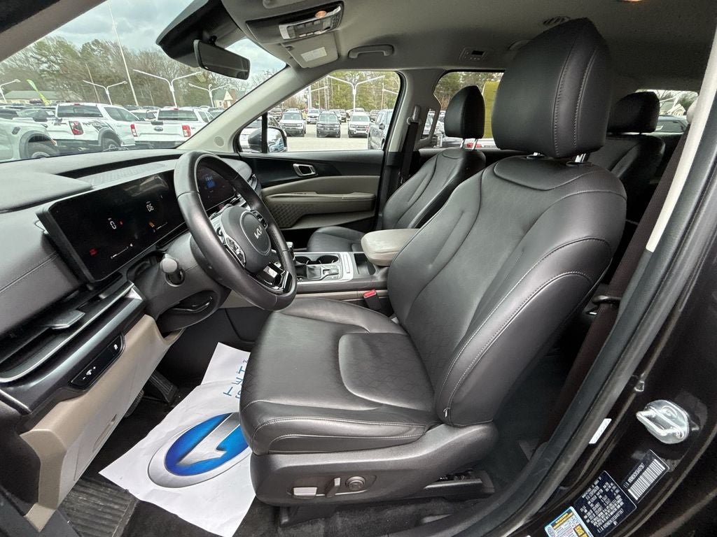 2025 Kia Carnival LXS