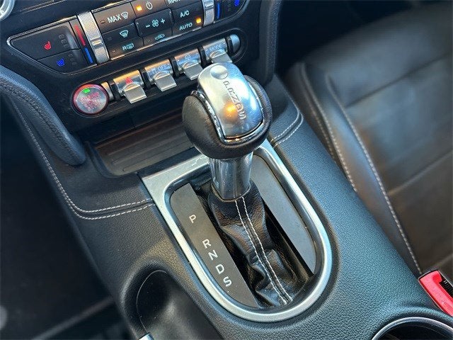 2020 Ford MUSTANG Premium