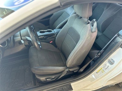 2016 Ford MUSTANG V6