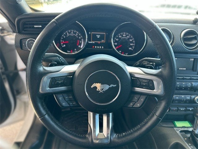 2016 Ford MUSTANG V6