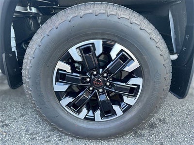 2024 Nissan FRONTIER PRO-4X