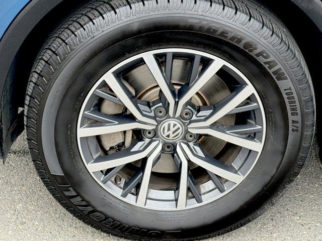 2020 Volkswagen TIGUAN Base
