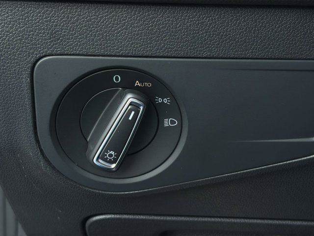 2020 Volkswagen TIGUAN Base