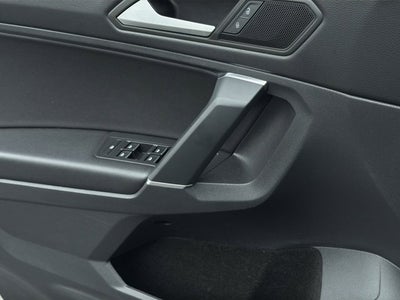 2020 Volkswagen TIGUAN Base