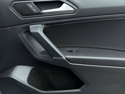 2020 Volkswagen TIGUAN Base